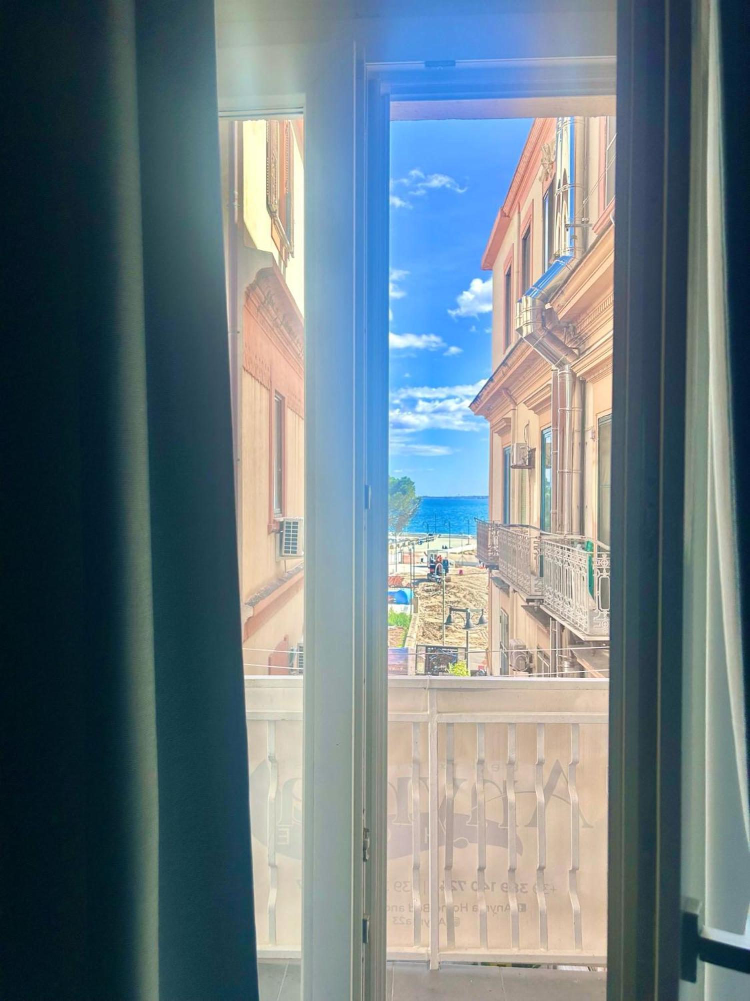 Anyma Home Crotone Exteriör bild